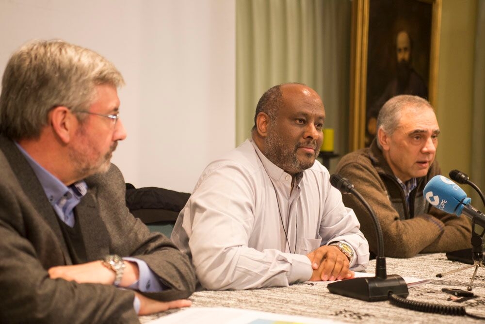 Helena Maleno y Mussie Zerai denuncian que «la persona no está en el centro de la agendas políticas contemporáneas»