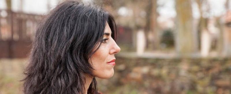 Raquel Lanseros ofrece un recital de poesía en el espacio O_Lumen de los dominicos