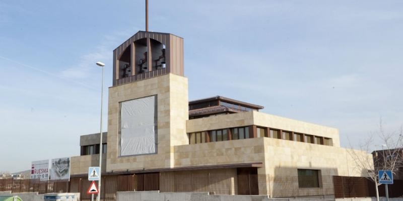 Gil González preside la toma de posesión del párroco de Villanueva del Pardillo