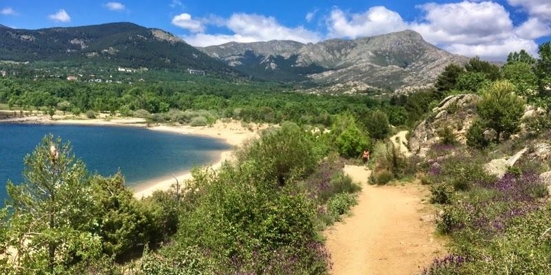 140 adolescentes de Virgen de la Paloma y San Pedro el Real realizan un campamento de verano en Navacerrada