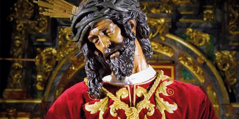 La colegiata exhibe la imagen de Jesús del Gran Poder para su veneración con motivo del primer viernes de marzo