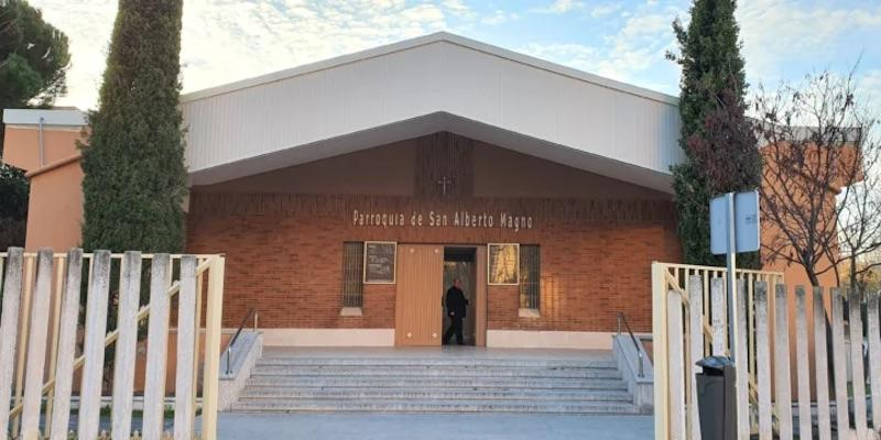 Juan María Casas preside en San Alberto Magno la Misa solemne en honor al titular del templo