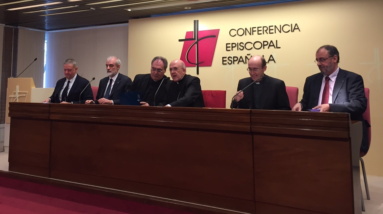 El arzobispo presenta la exhortación 'Amoris laetitia' en la CEE: «El Papa nos pide un nuevo modo de actuar»