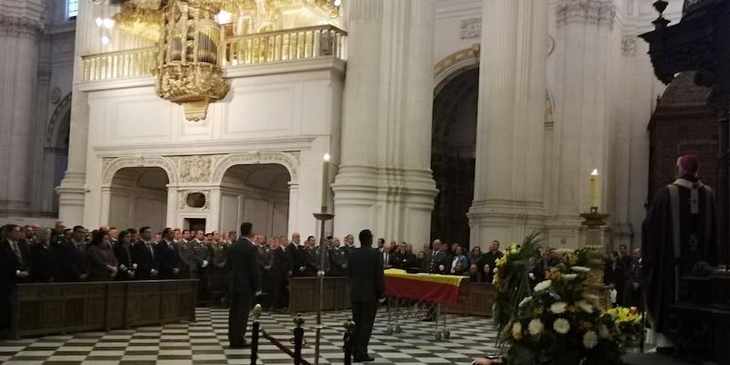 Monseñor Javier Martínez en el funeral por el guardia civil José Manuel Arcos: «La muerte no tiene la última palabra»