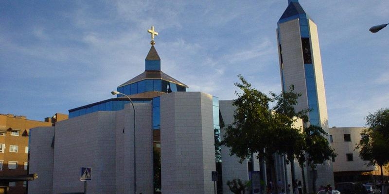 Santa Catalina Labouré honra a su titular y a la Virgen de la Medalla Milagrosa con un amplio programa de cultos