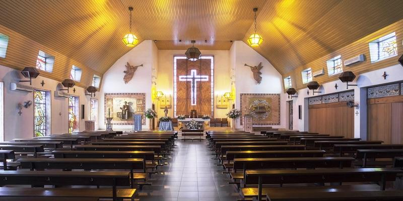 Juan Carlos Merino preside una Eucaristía con sacramento de la Confirmación en Nuestra Señora de los Arroyos