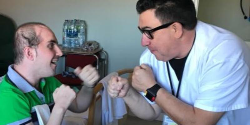 César Cid, experto en cuidados paliativos: «En la enfermedad, en el sufrimiento y al final de la vida, Dios se hace presente de una manera muy especial»