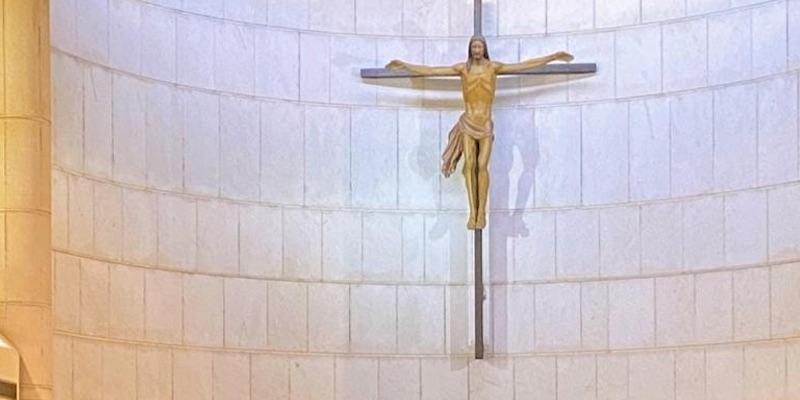 Alumnos del colegio Nuestra Señora de los Rosales reciben la Confirmación en Nuestra Señora del Buen Suceso