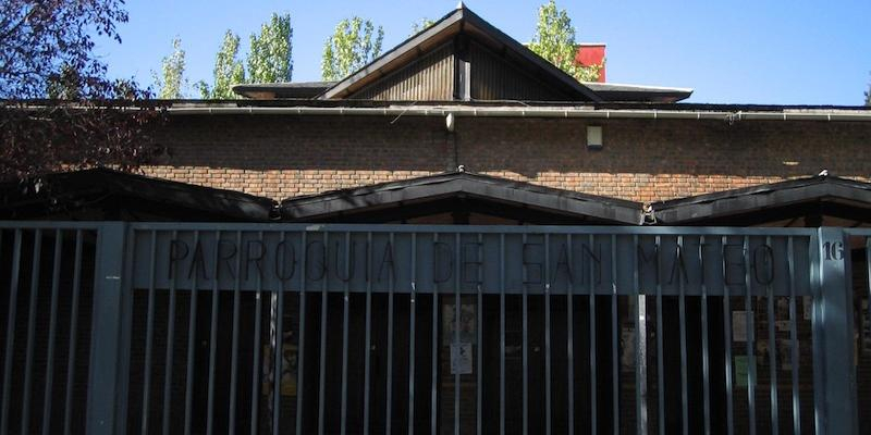 Juan Pedro Gutiérrez preside una Eucaristía con sacramento de la Confirmación en San Mateo