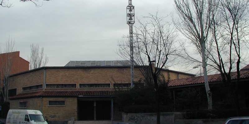 El vicario episcopal de la IV presenta al nuevo párroco de San Francisco de Paula