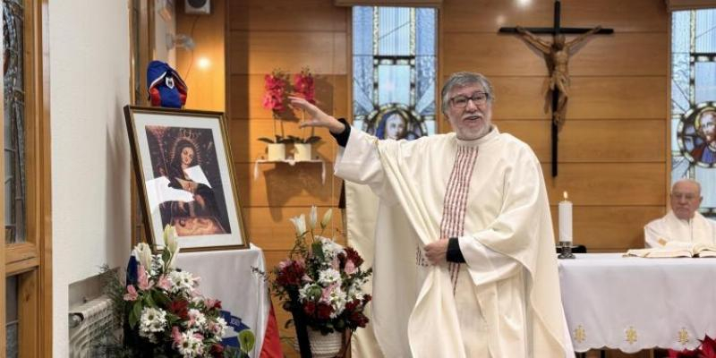 El delegado de Cáritas Diocesana de Madrid, Javier Ojeda, a los residentes y voluntarios del Hogar Isaías: «Aprendamos de la Virgen de la Altagracia a vivir con gracia y generosidad»