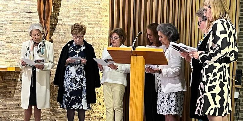 Carmen García, presidenta de las Adoradoras Presenciales del Santísimo Sacramento: «Tenemos el compromiso de la oración, la eucaristía, la caridad y la evangelización»