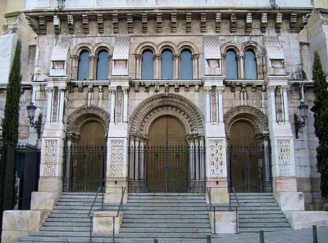 Profesión religiosa en la Cripta de la catedral