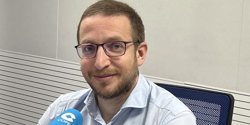 Mario Alcudia recuerda en 'El Espejo de Madrid' del Viernes Santo los desfiles procesionales madrileños