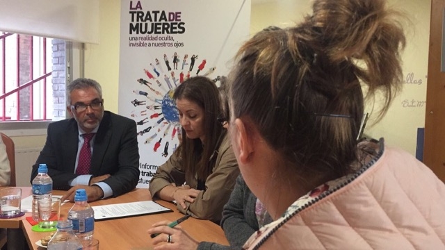 Comunidad de Madrid y Proyecto Esperanza comparten su compromiso con las mujeres víctimas de Trata