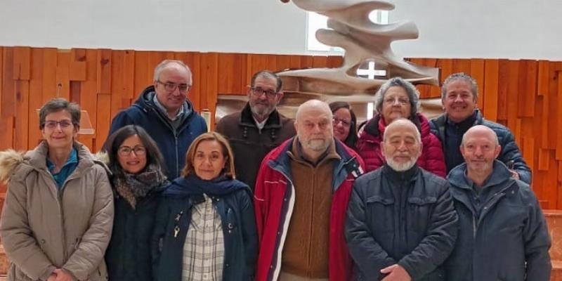 Fieles de Santa Teresa de Jesús de Tres Cantos participan en un curso para lectores de Misa