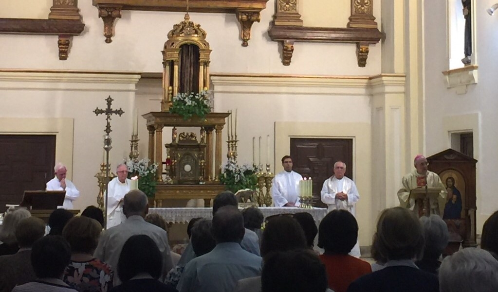 El arzobispo de Madrid subraya que «Manos Unidas no entiende de exclusión, sino de hacer cultura del encuentro»