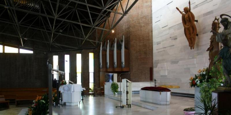 Alumnos del Colegio Logos International reciben la Confirmación en Santa María de la Merced de Las Rozas