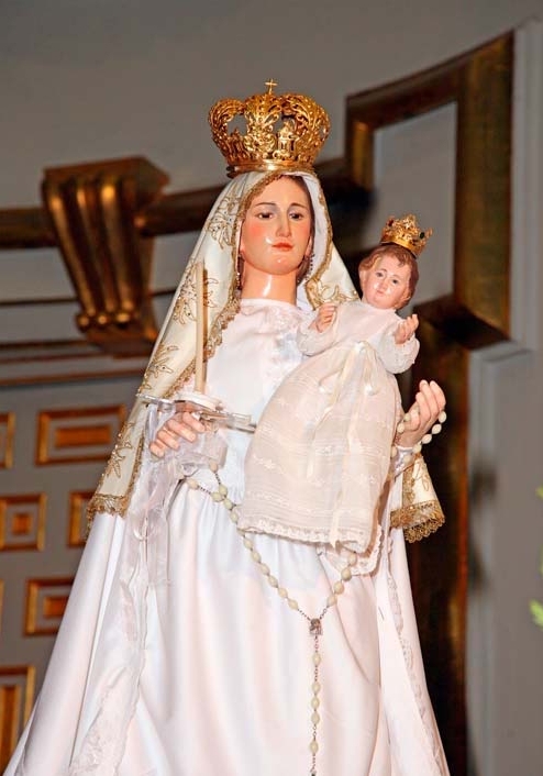 La archicofradía del Rosario de Nuestra Señora de Atocha celebra este viernes la fiesta de la Candelaria