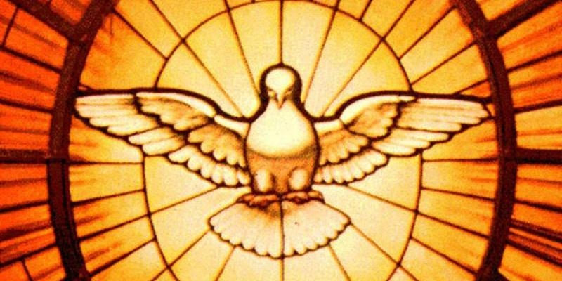 El vicario episcopal de la VIII imparte el sacramento de la Confirmación en Santa María de la Esperanza