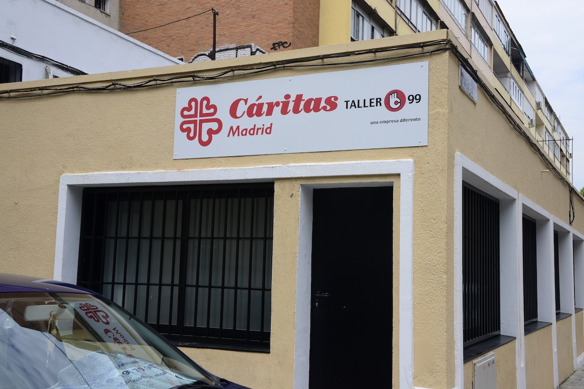 La empresa LEVEL 13 visita la empresa de inserción Taller 99