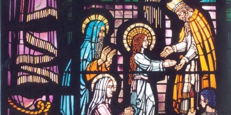 Monseñor Martínez Camino administra el sacramento de la Confirmación en La Presentación de Nuestra Señora