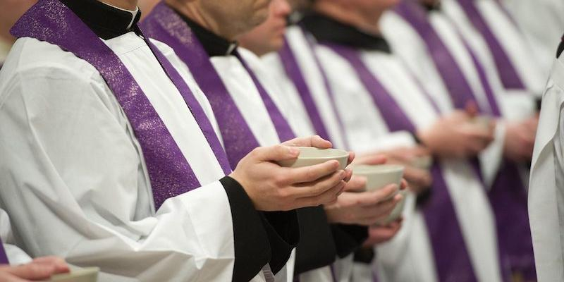 El Centro Mariápolis organiza un encuentro de formación virtual sobre el acompañamiento en el ministerio sacerdotal
