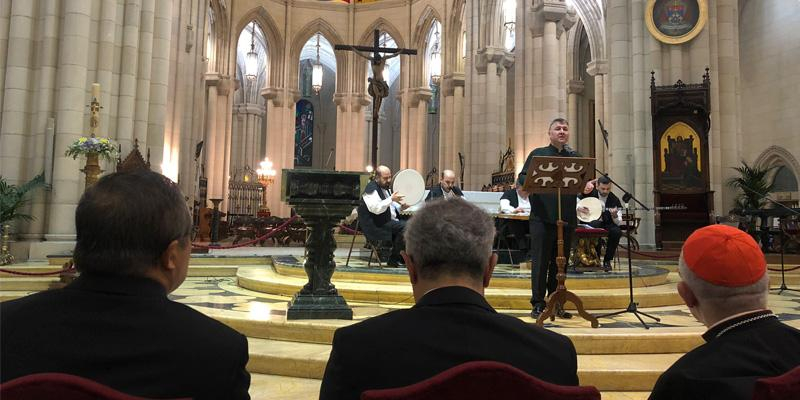 El arzobispo reivindica la libertad religiosa y el diálogo interreligioso en un concierto en la catedral