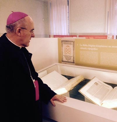 Visita a la Exposición conmemorativa del V Centenario de la Biblia Políglota Complutense