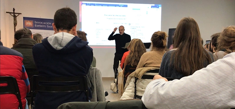 Nuestra Señora de Madrid crea una escuela de discipulado