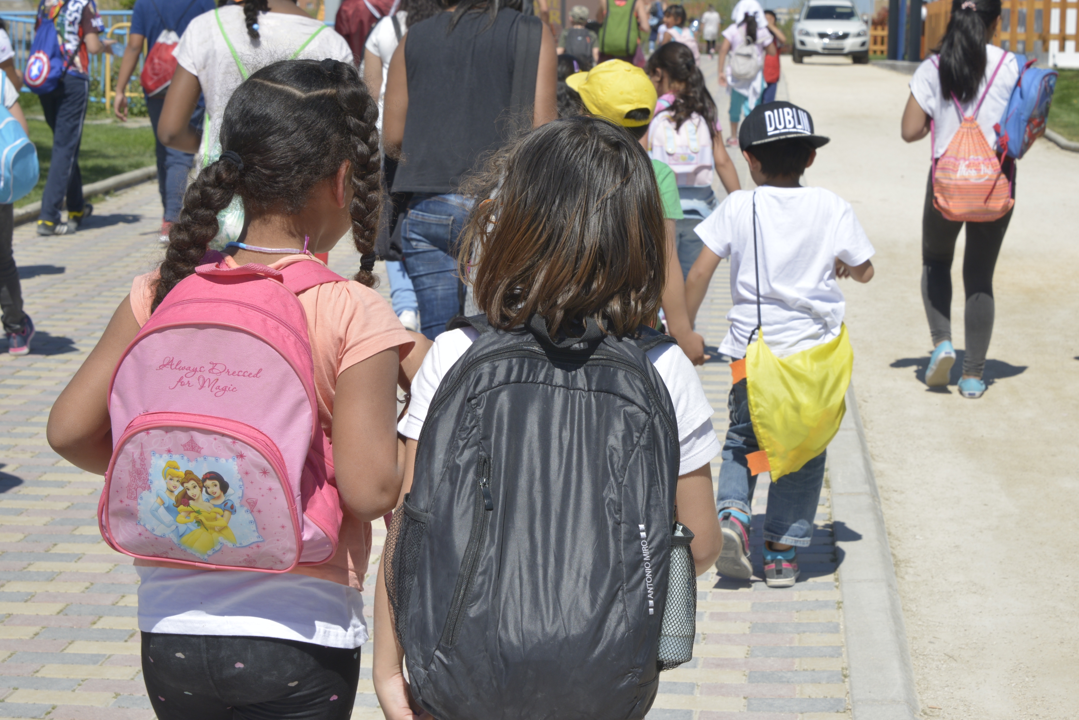 La colonia urbana del centro residencial 'Sínodo 2005' organiza una visita al Zoo