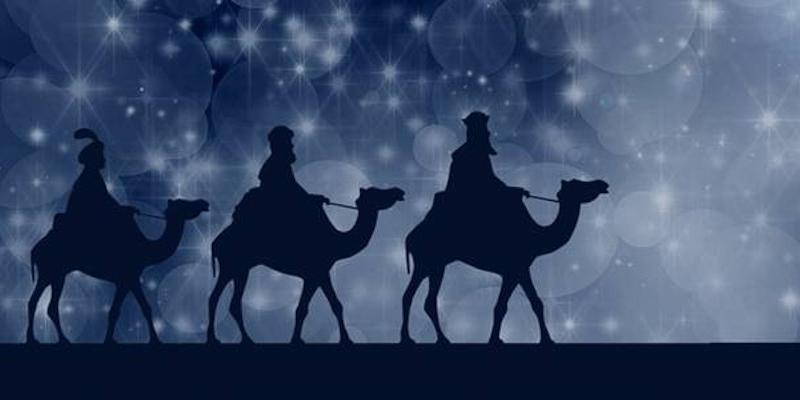 Los Reyes Magos recorren San Lorenzo de El Escorial en la víspera de la Epifanía