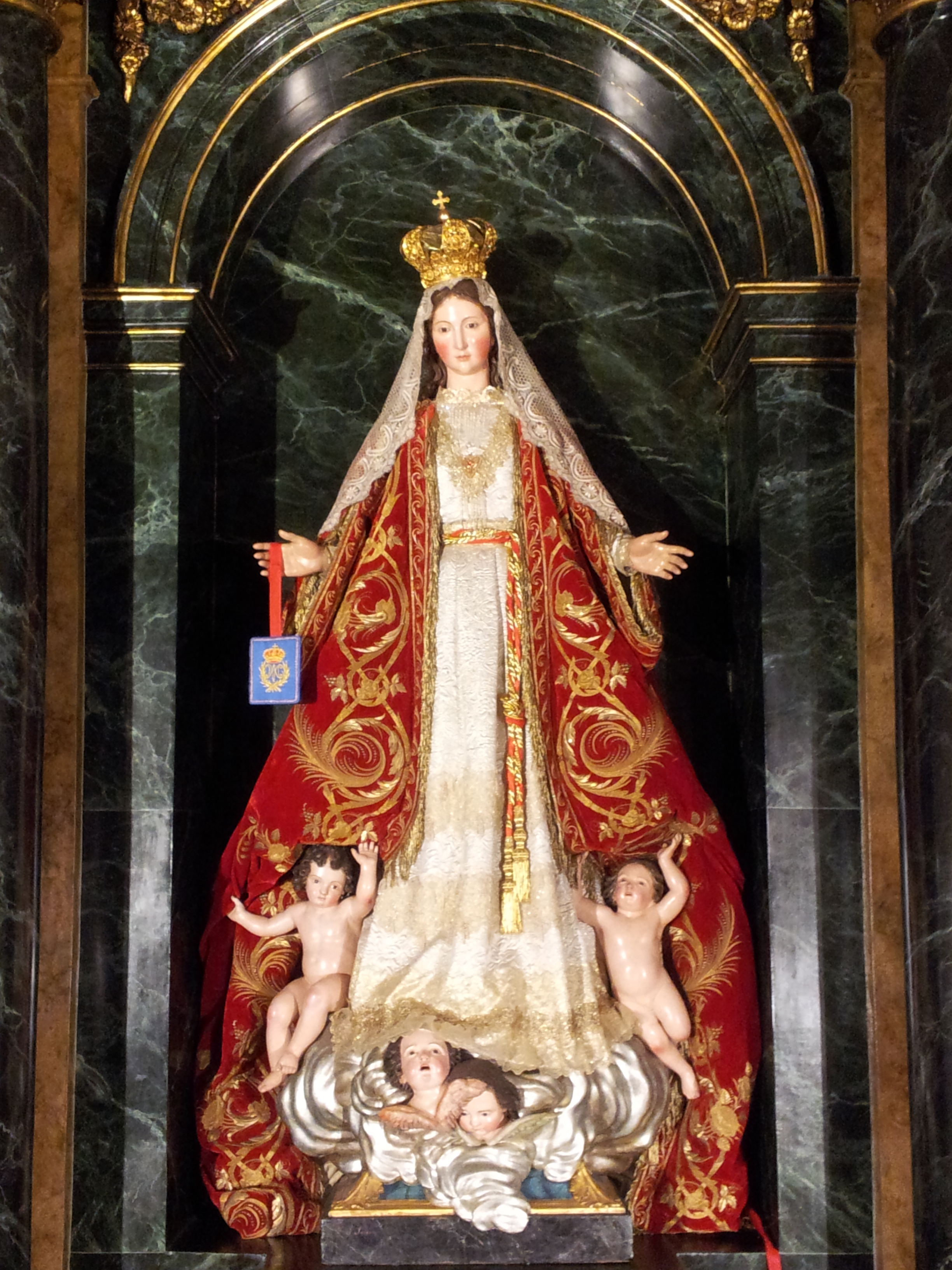 San Ginés acoge la fiesta de la Virgen Madre del Amor Hermoso