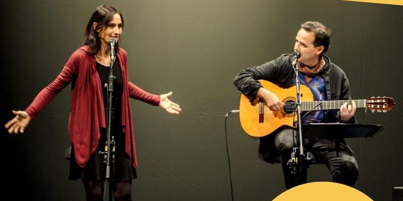 Luis Guitarra y Carmen Sara interpretan 'Relatos y canciones para despertar el alma' en San Miguel Arcángel de Las Rozas
