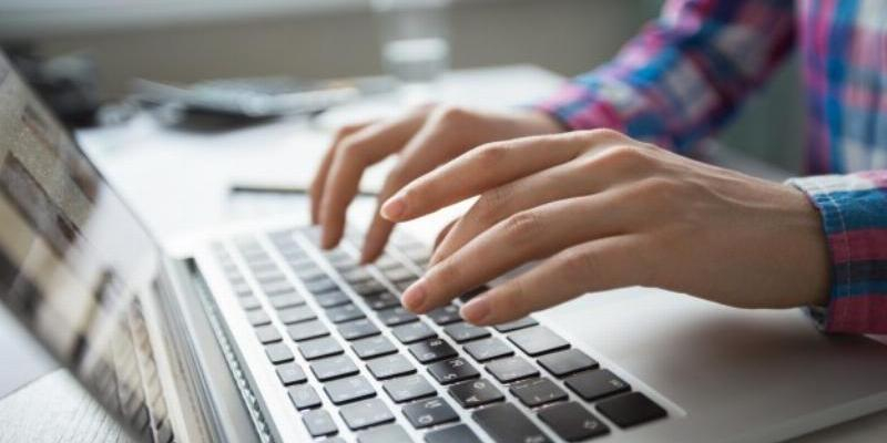 El real oratorio del Caballero de Gracia pone en marcha el 4º Curso de Informática Básica