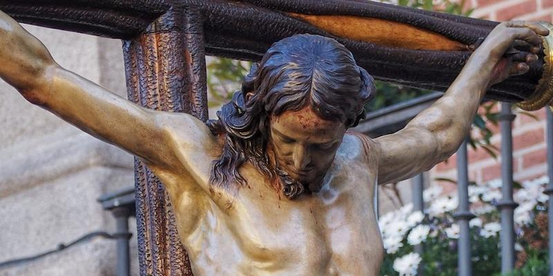 La Hermandad de los Estudiantes prepara su salida estacional con un triduo en honor al Santísimo Cristo de la Fe y del Perdón