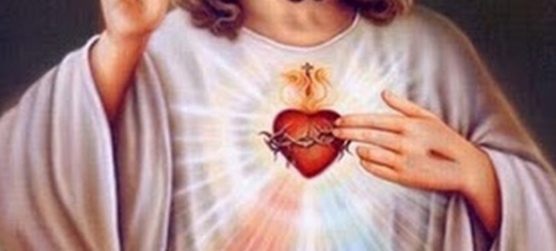 La Milagrosa celebra la fiesta del Sagrado Corazón de Jesús con Misa y procesión