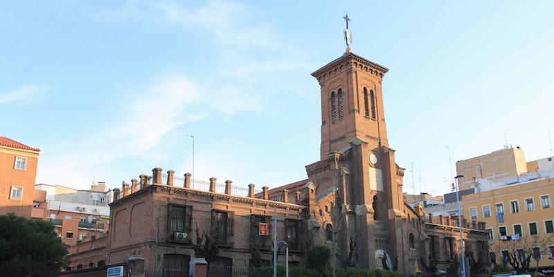 San Miguel Arcángel de Carabanchel acoge la vigilia de oración por la paz del mes de marzo
