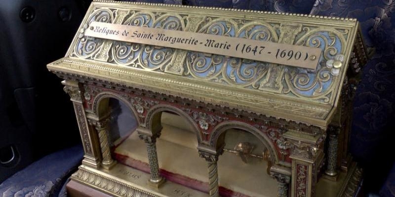 Las reliquias de santa Margarita María de Alacoque visitan los dos monasterios de la Visitación de Madrid