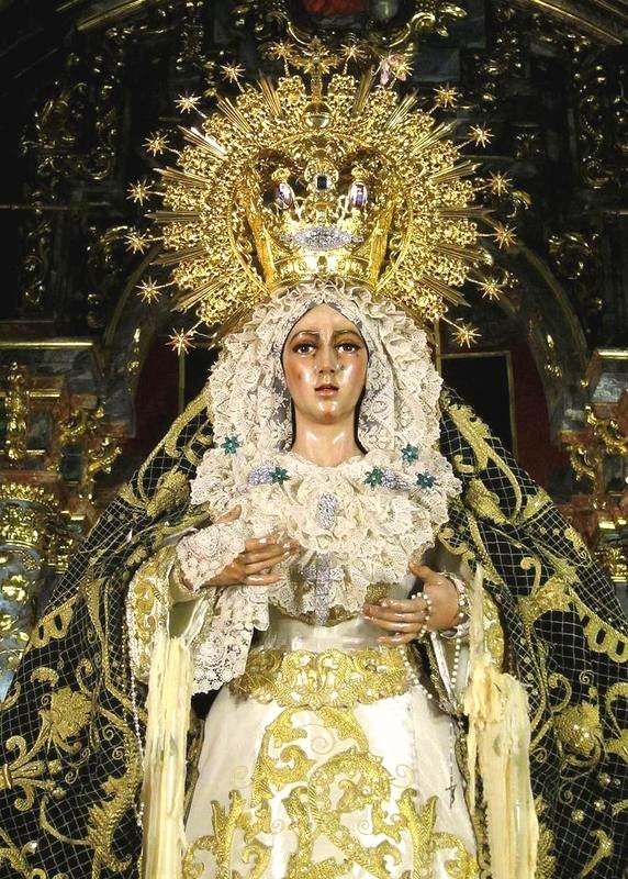 Se reanuda la Eucaristía de los primeros domingos de mes con niños y jóvenes de la Hermandad de la Macarena