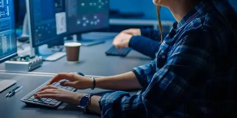 El real oratorio del Caballero de Gracia pone en marcha el 6º curso de Informática básica