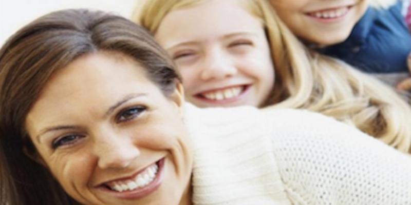 El Movimiento Familiar Cristiano imparte una Escuela de familias en Beata María Ana Mogas