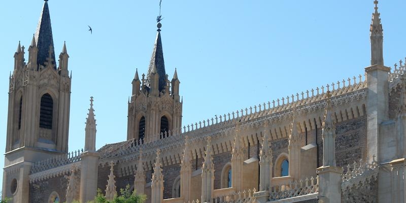 El Coro de la Universidad de Cantabria canta en San Jerónimo el Real
