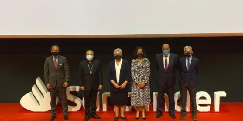 Cáritas, Manos Unidas y CONFER reciben del Banco Santander 1,3 millones de euros para proyectos sociales