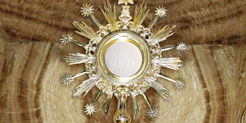 San Martín de Tours acoge la asamblea diocesana anual de la Adoración Nocturna Femenina de Madrid