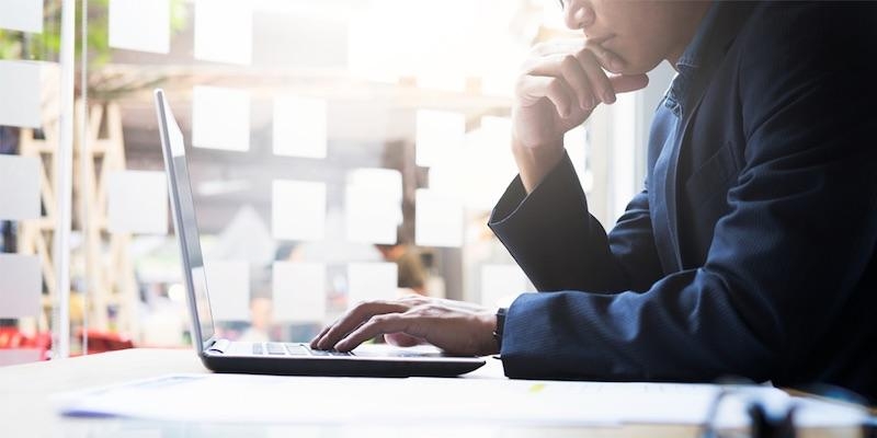 Hermandades amplía el servicio gratuito de orientación jurídico y laboral a través de teléfono y correo electrónico