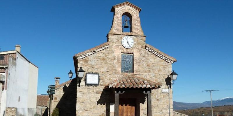 Nuestra Señora del Pilar de El Cuadrón acoge una Misa solemne en honor a la Virgen, patrona de la localidad