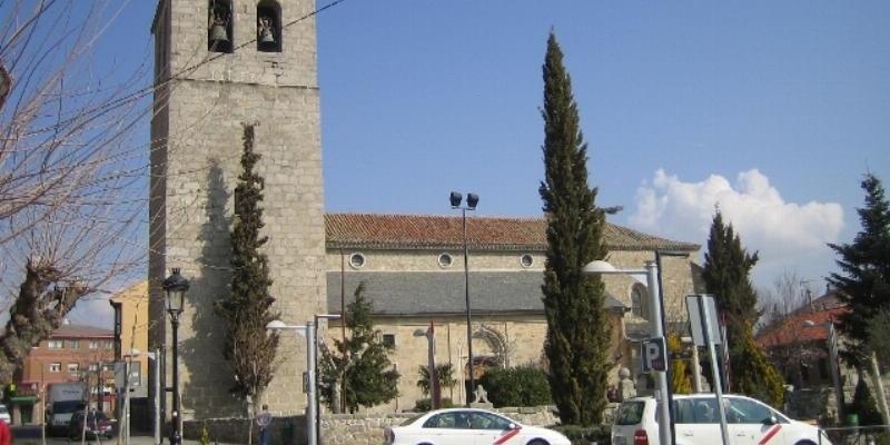 El vicario episcopal de la VII imparte el sacramento de la Confirmación en Galapagar