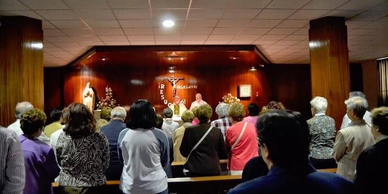 El cardenal Osoro celebra con una Misa las bodas de oro de la salmantina parroquia de Santo Tomás de Villanueva