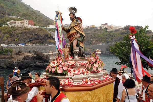 Actos litúrgicos en honor a san Roque en Cinco Villas